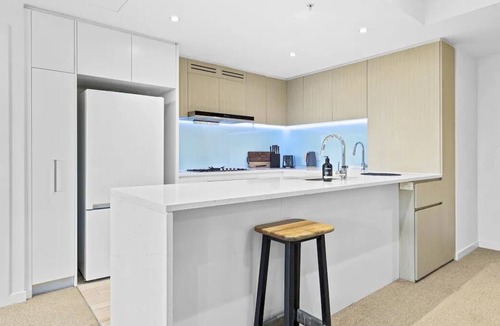 Sydney Olympic Park Apartment | Two Beds WATER&BRIDGE View 9th lv Masterpiece 02