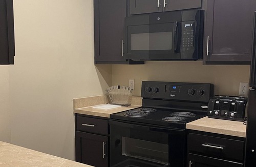 Easton Apartment | Two BR w/free parking near Easton