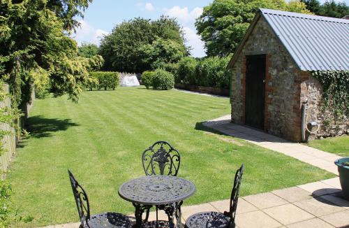 Winsham House | Two Bridge Cottage