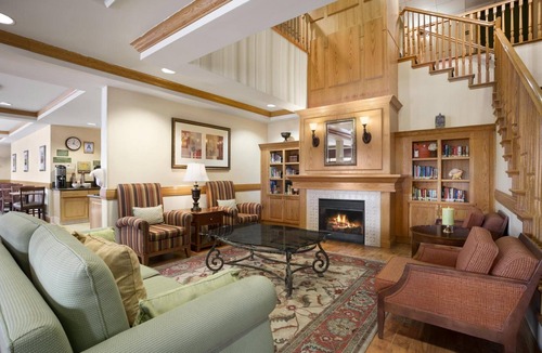 Barstow Hotel | Two Bright, Inviting Room w/Free Breakfast – Perfect Stop for Mojave Visitors