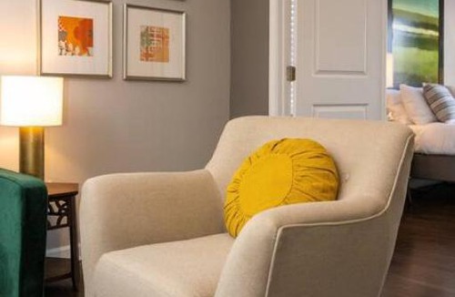 Mount Auburn Apartment | Two Comfy Condos Near City Center OTR UC Zoo