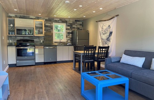 Sooke Cottage | Two Cottages on Waterfront Property with Beach Access - Sleeps 10