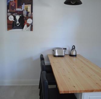 Keith Bed & Breakfast | Two Cow Cottage Bed & Breakfast