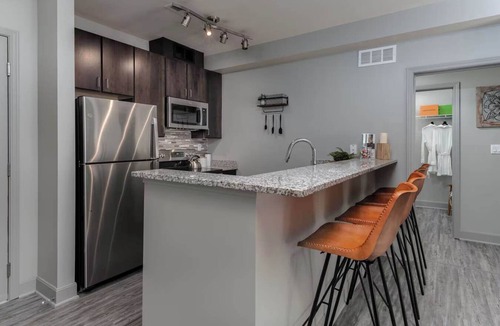 Central Business District Apartment | TWO CozySuites at the Banks with Pool! 17