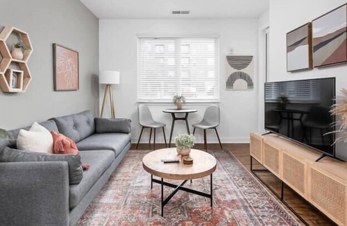 Fountain Square Apartment | TWO CozySuites Stylish 3BR, Downtown Indy