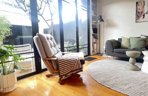 Richmond House | TWO FIVE ZERO Modern 4BR 5beds + cityviews + lockup garage + MCG/CBD/AustOpen