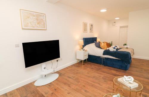 Peterborough Apartment | Two