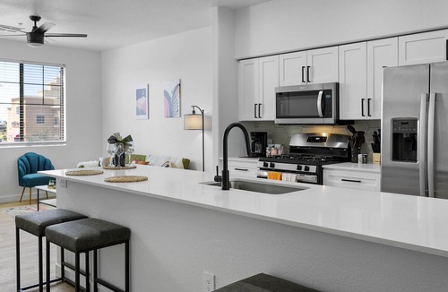 Glendale Sports and Entertainment District Apartment | TWO Glendale CozySuites with Pool 2 & 9