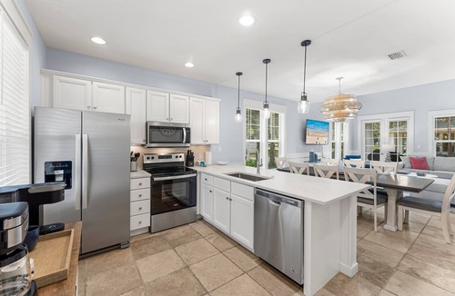 Laurel Grove House | Two Golf Carts ~ Pet Friendly