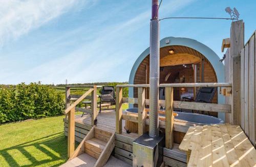 Oakenholt House | Two Hoots