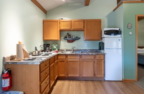 Bayfield Apartment | Two-Level Forest Retreat | Near Bayfield