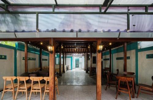 Condongcatur Apartment | Two Level Villa & Cafe
