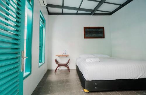 Condongcatur Apartment | Two Level Villa & Cafe