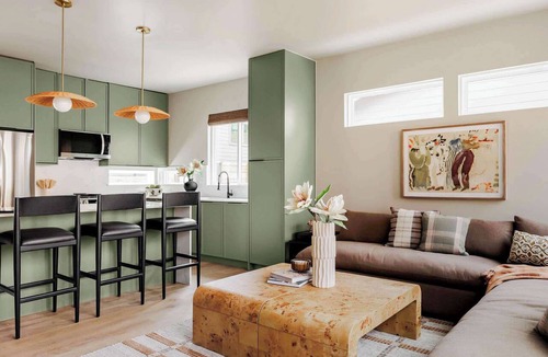 East MLK Condo | Two Luxury Austin Homes | Hot Tubs + 10 Bedrooms