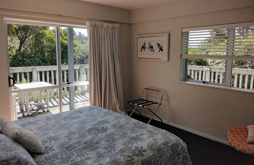 Raglan Apartment | Two minutes from famous Raglan surf beaches. Access to bush track. Dogs welcome.
