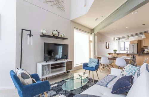 Chatham-Arch Condo | TWO Modern Penthouses on Mass by CozySuites