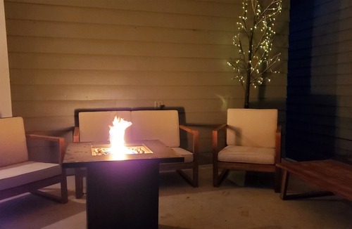 Applegate Cottage | Two Neighboring Cottages + Covered Outdoor Area with Private Hot Tub + Sauna