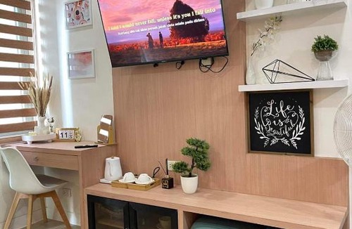 Pasay Apartment | Two Palm tree villa Aesthetic Condotel