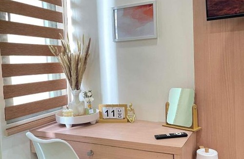 Pasay Apartment | Two Palm tree villa Aesthetic Condotel