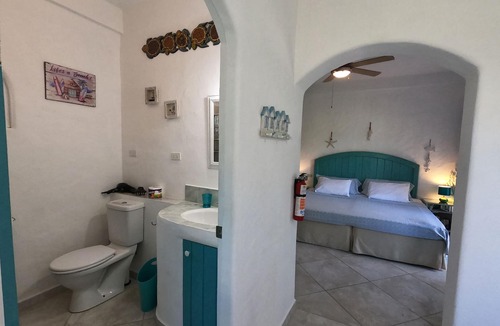 Silver Sands Hotel | Two Palms Apartment