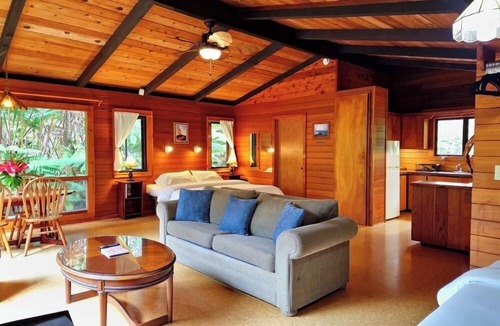 Volcano Cabin | Two Peaceful cabins in marvelous Volcano for a relaxing stay.