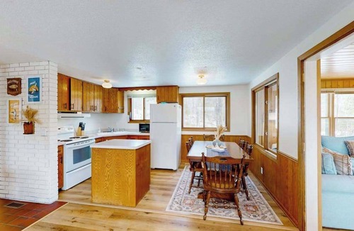 Eagle River House | Two Pickerel Lake cabins w/kayaks, dock, patio, grill & direct access to trails