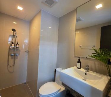 Bacolod Apartment | Two Regis Bacolod Cozy 1BR Condo with Balcony