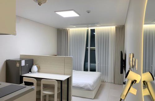 Sisan House | Two Rest Pension