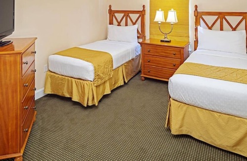 Florida Central Atlantic Coast Resort | Two Restful Units, Going to Visit Mickey for the Weekend! Pools, Balcony