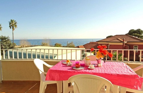 Santo Stefano al Mare Apartment | TWO-ROOM APARTMENT 50 metres from the SEA and 7 KM from SANREMO