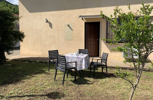 Agropoli Apartment | Two rooms apartment with garden
