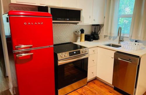 Enderly Park Apartment | Two Side-by-Side 1-bedroom Duplex Units