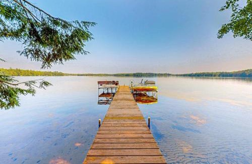 Lake Tomahawk House | Two Sisters Lakeside