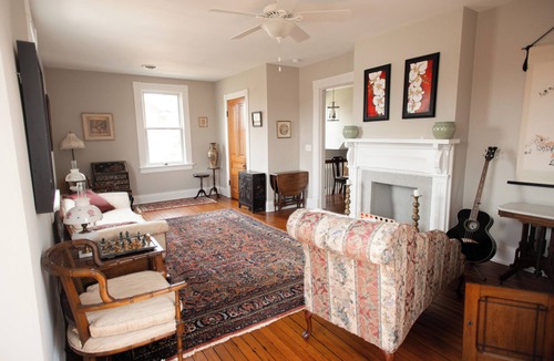 Lexington House | Two spacious bedrooms in a lovely Victorian house in Lexington, VA with AC