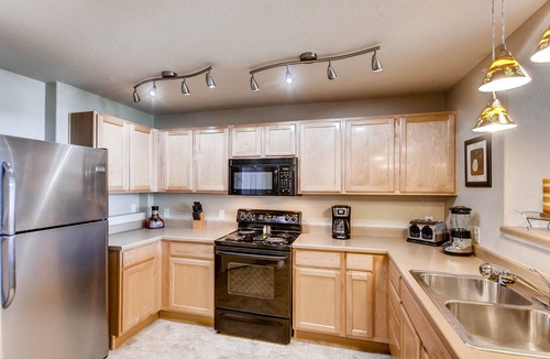 Castle Rock Condo | Two Story Two Bedroom Condo in Castle Rock