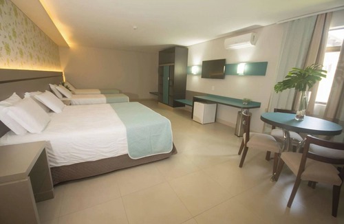 Foz do Iguacu Hotel | Two Suites with Gardens, Pools & Waterfall Views + Explorers in Foz do Iguaçu