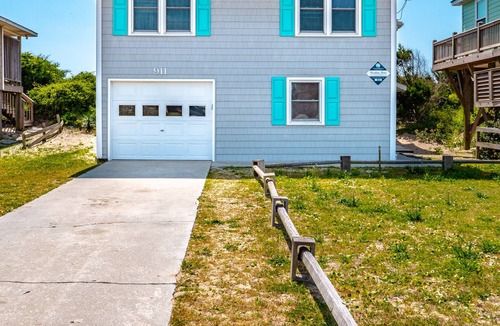 Topsail Beach House | TWO SUNS: 3 BR / 2 BA oceanfront in Topsail Beach, Sleeps 6 - Oceanfront!
