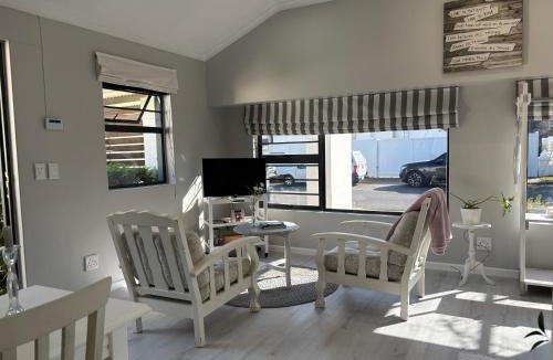 Die Boord Apartment | Two Vines Romantic Guest Studio