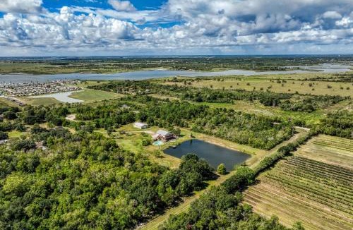 Dickinson House | Two Waters Retreat