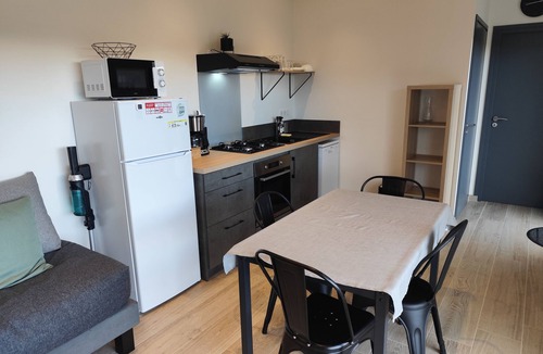 Inguiniel Apartment | Ty bugale in the heart of nature, 30 minutes from Lorient and its coast, ideal for recharging your batteries.