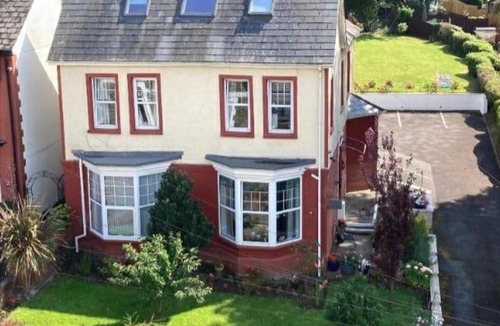 Caerphilly Bed & Breakfast | Ty Castell Guest House