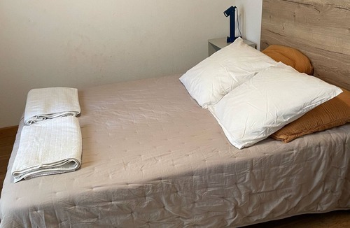 Saint-Hippolyte-le-Graveyron House | Typical Provencal farmhouse