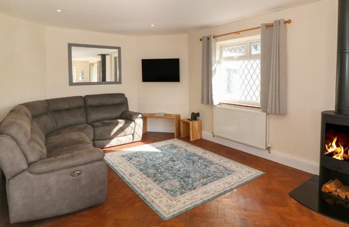 Benllech House | Ty Garth
