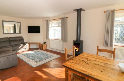Benllech House | Ty Garth