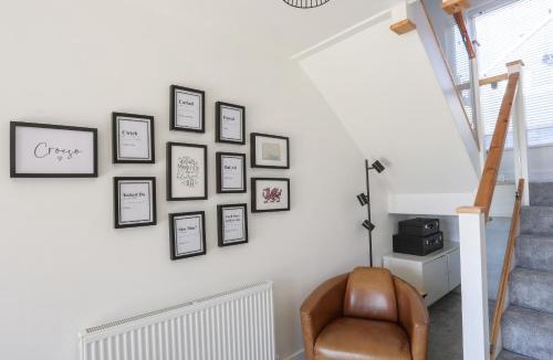 Criccieth House | Ty Jem