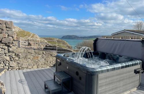 Llandudno House | Ty Mawr, Great Orme