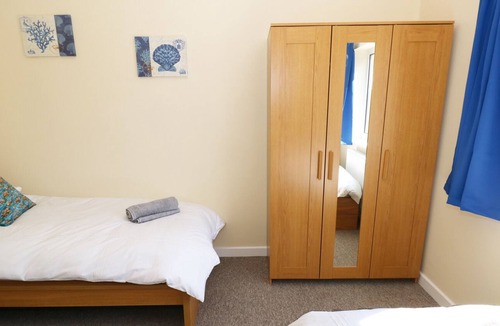 Pendine Cottage | TY'R ARDD, pet friendly, luxury holiday cottage in Pendine