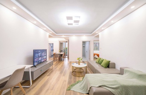 Changning Bed & Breakfast | Tyms 4BR 2BA APT Riverside