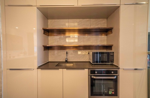 Minhang Bed & Breakfast | Tyms Gubei Apt 3BR 2BA near Takashimaya
