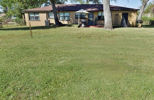 Parker House | Tyndall Rest & Tranquility - Luxury All-Inclusive 2 Bedroom with Office!